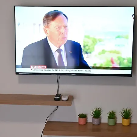 The Whole Packet B1 Center With Parking