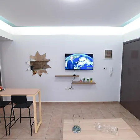 The Whole Packet B1 Center With Parking *