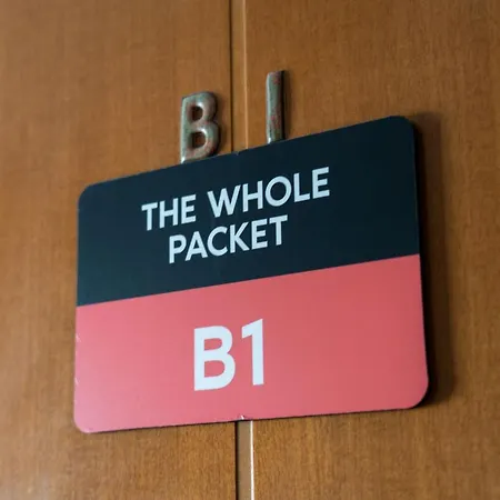 The Whole Packet B1 Center With Parking Apartamento Larissa