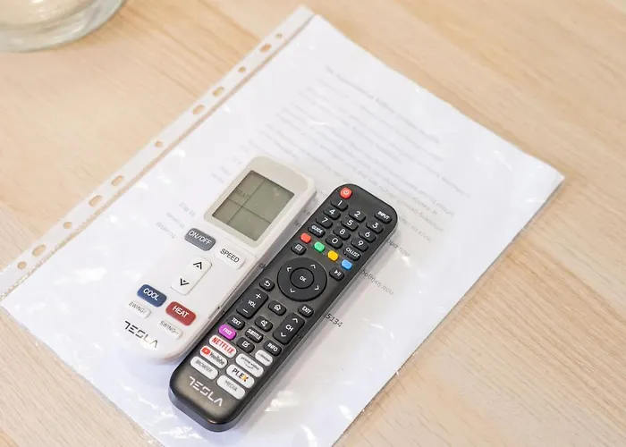 The Whole Packet B1 Center With Parking Λάρισα