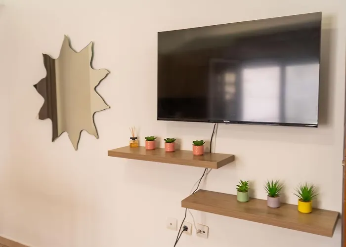 The Whole Packet B1 Center With Parking Λάρισα